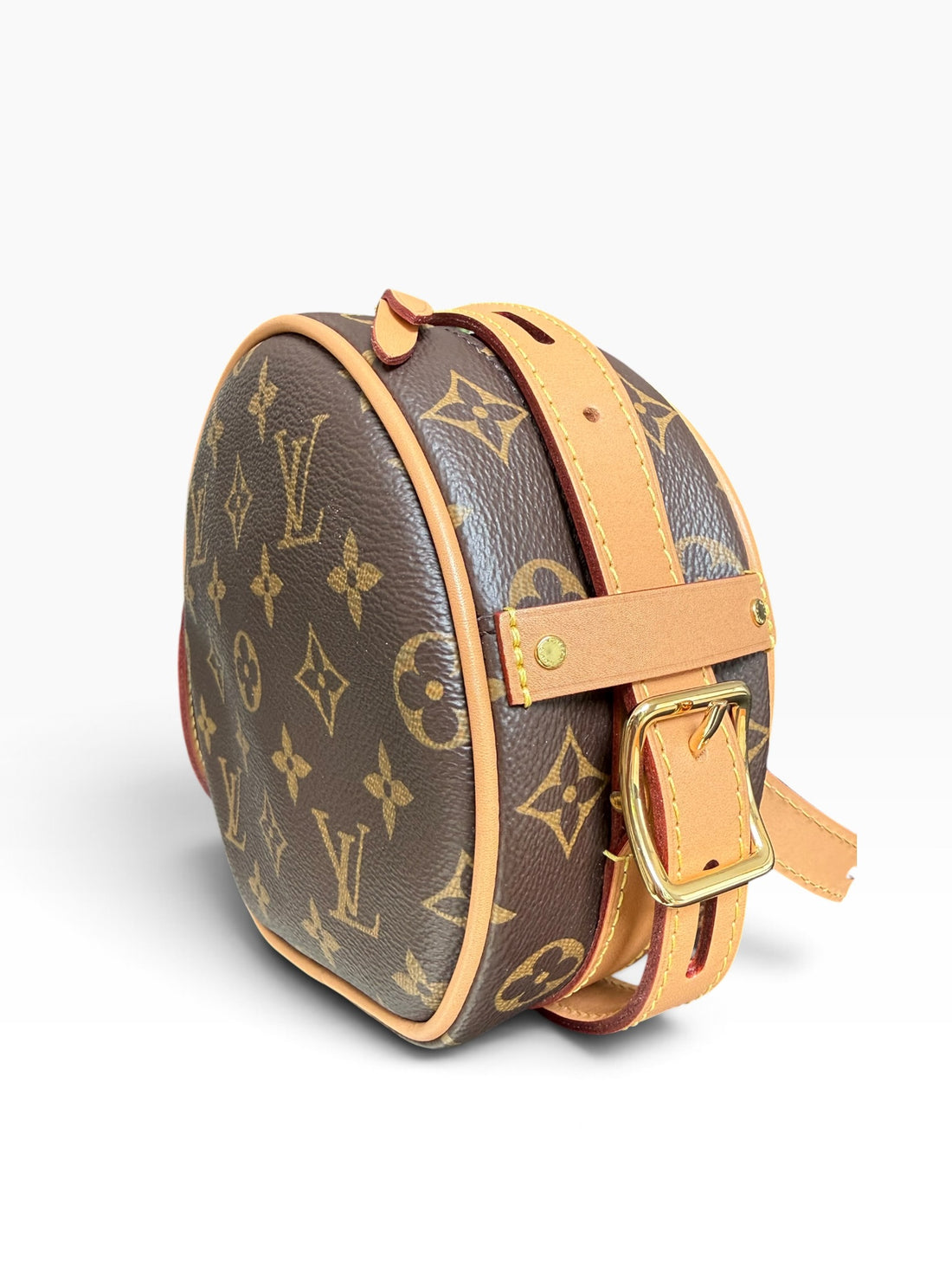 LOUIS VUITTON Boîte Chapeau Souple Bag PM Umhängetasche mit ihrem markanten runden Design und dem klassischen Monogram-Canvas und verstellbaren Schulterriemen.