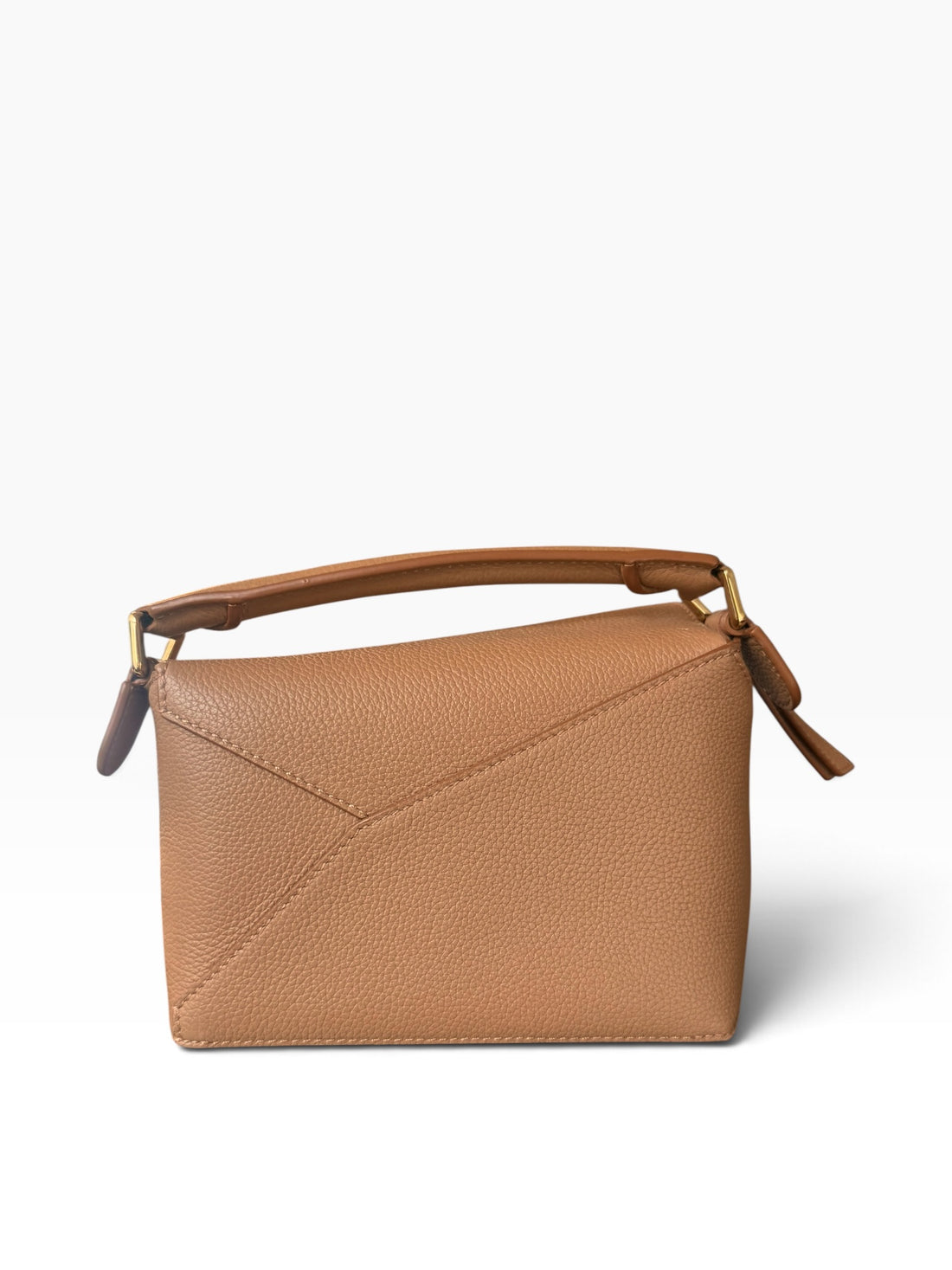 LOEWE Mini Puzzle Edge Tasche aus weichem, genarbtem Kalbsleder in der Farbe Toffee