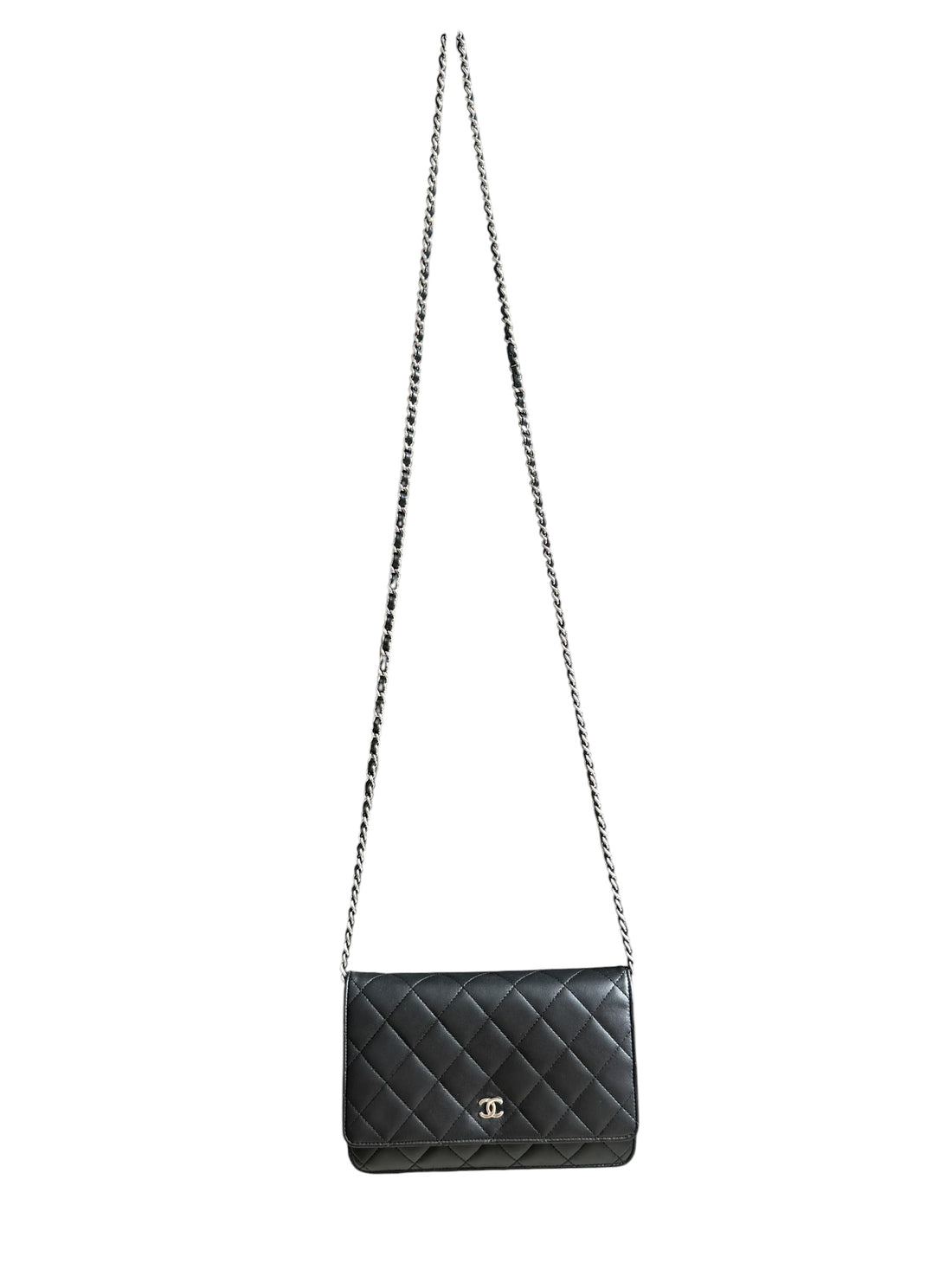 CHANEL WOC Wallet on Chain aus schwarzem Lammleder und silberfarbener Hardware
