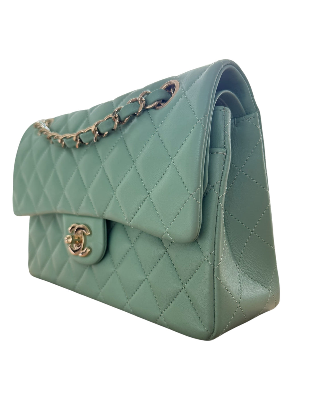 Chanel Classic Timeless Double Flap Bag  aus weichem Lammleder. Farbe: pastellgrün/mintgrün