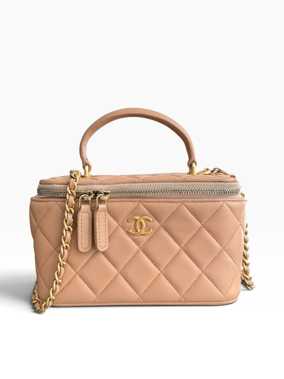 Chanel Vanity Case Top Handle aus nudefarbenem Lammleder. Hardware Gold. Reissverschluss.
