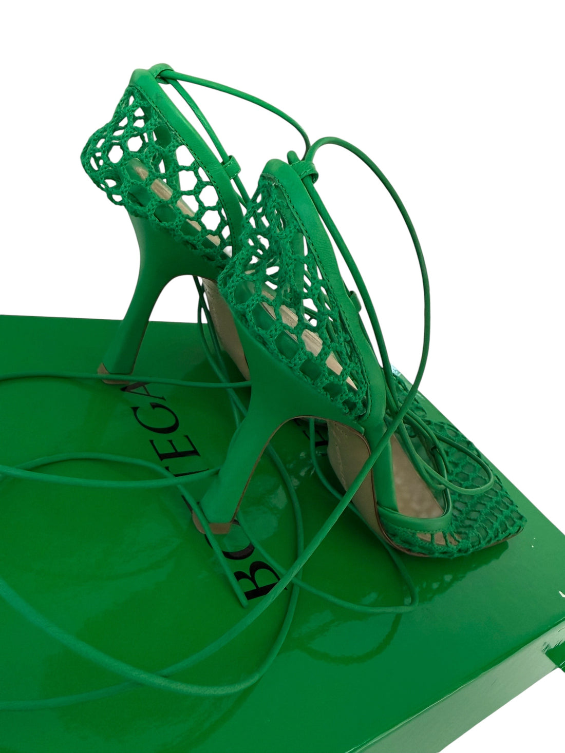 Bottega Veneta Stretch Heels in der Farbe grün - Grösse 36 1/2. Absatzhöhe 9 cm