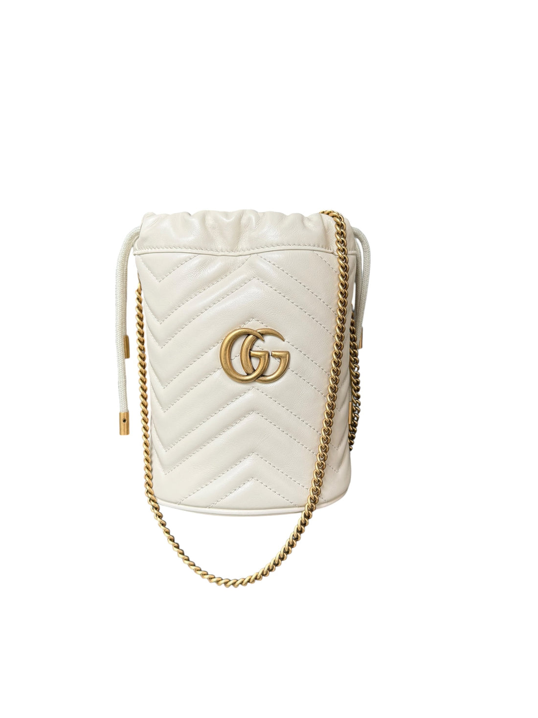 Gucci Beuteltasche in der Farbe creme aus gestepptem Chevron Leder