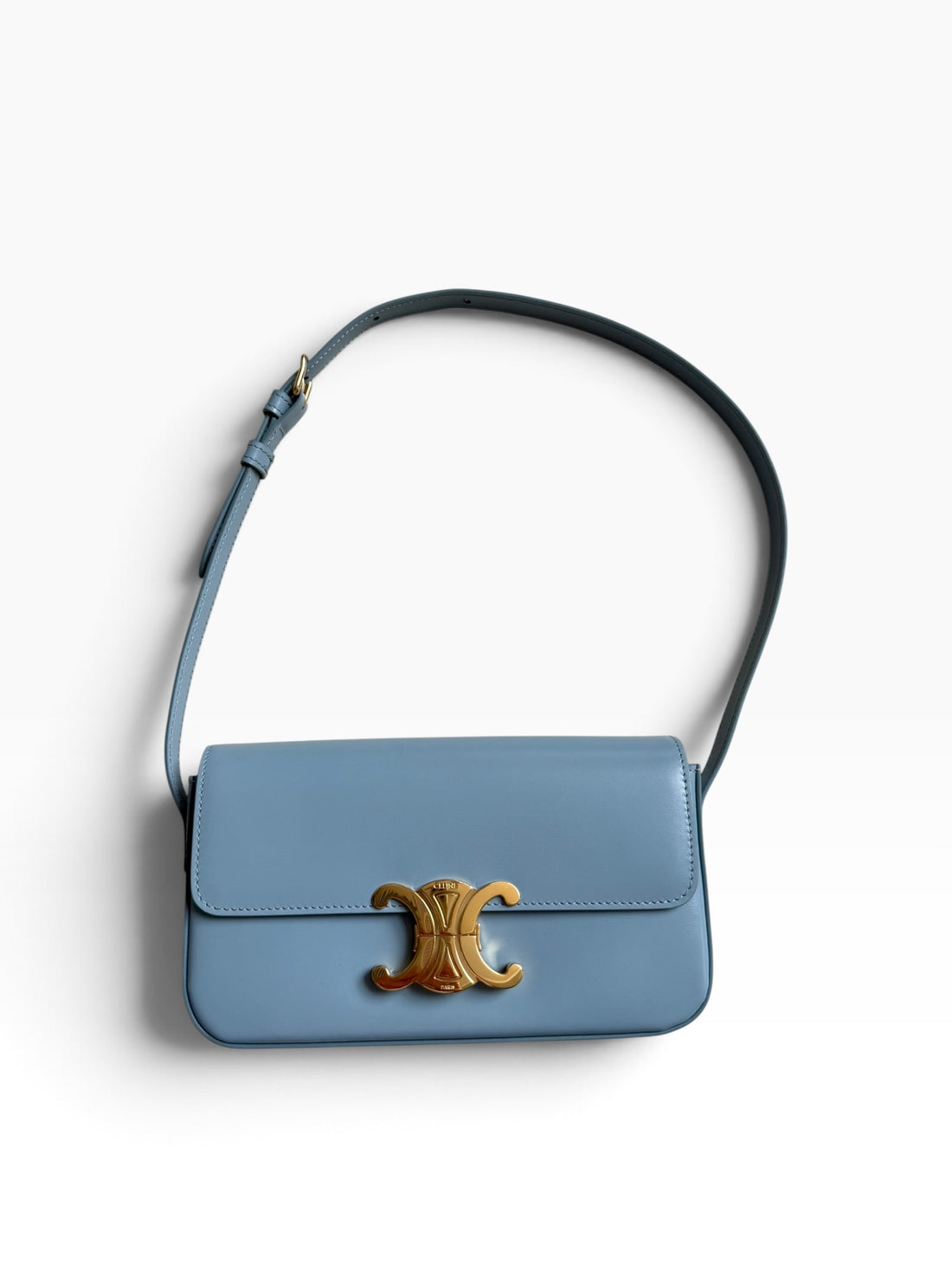 CELINE CLAUDE Schulter Tasche aus glänzendem Kalbsleder mit verstellbaren Schulterriemen. Farbe: California Blue.