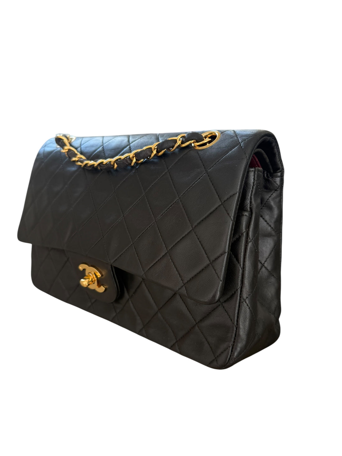 Chanel Double Flap Bag Medium Vintage aus schwarzem Lammleder und 24 Karat vergoldeter Hardware.