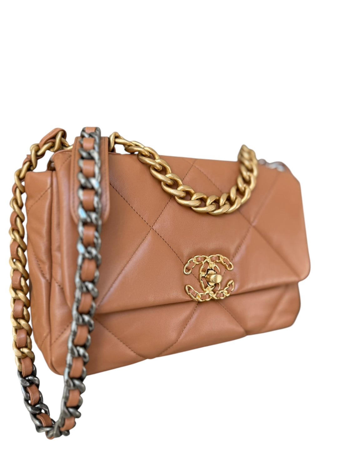 Chanel 19 small in der Farbe Caramel / Cognac / Karamell
