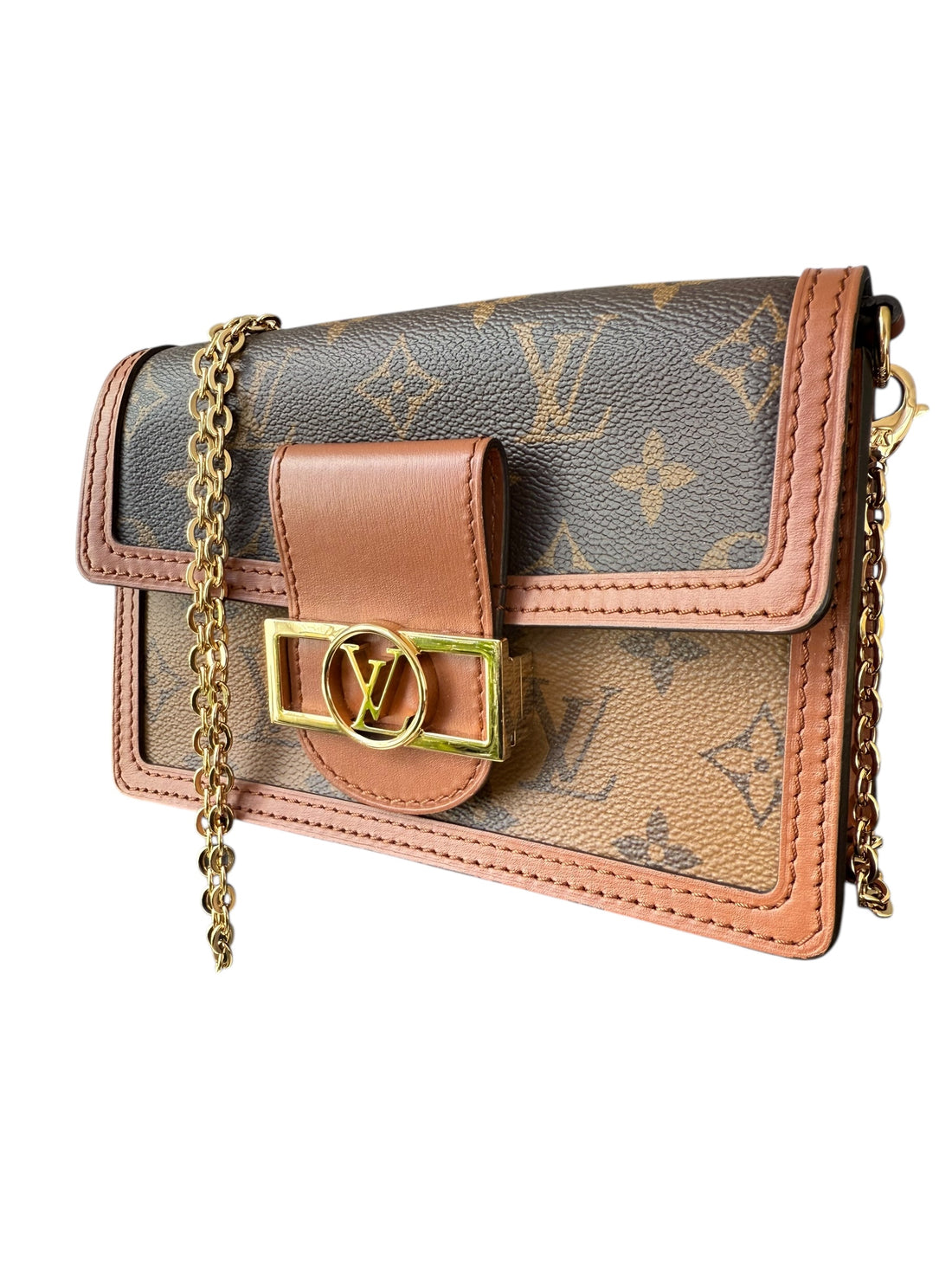 Louis Vuitton Dauphine WOC Wallet on Chain mit abnehmbarer Kette.