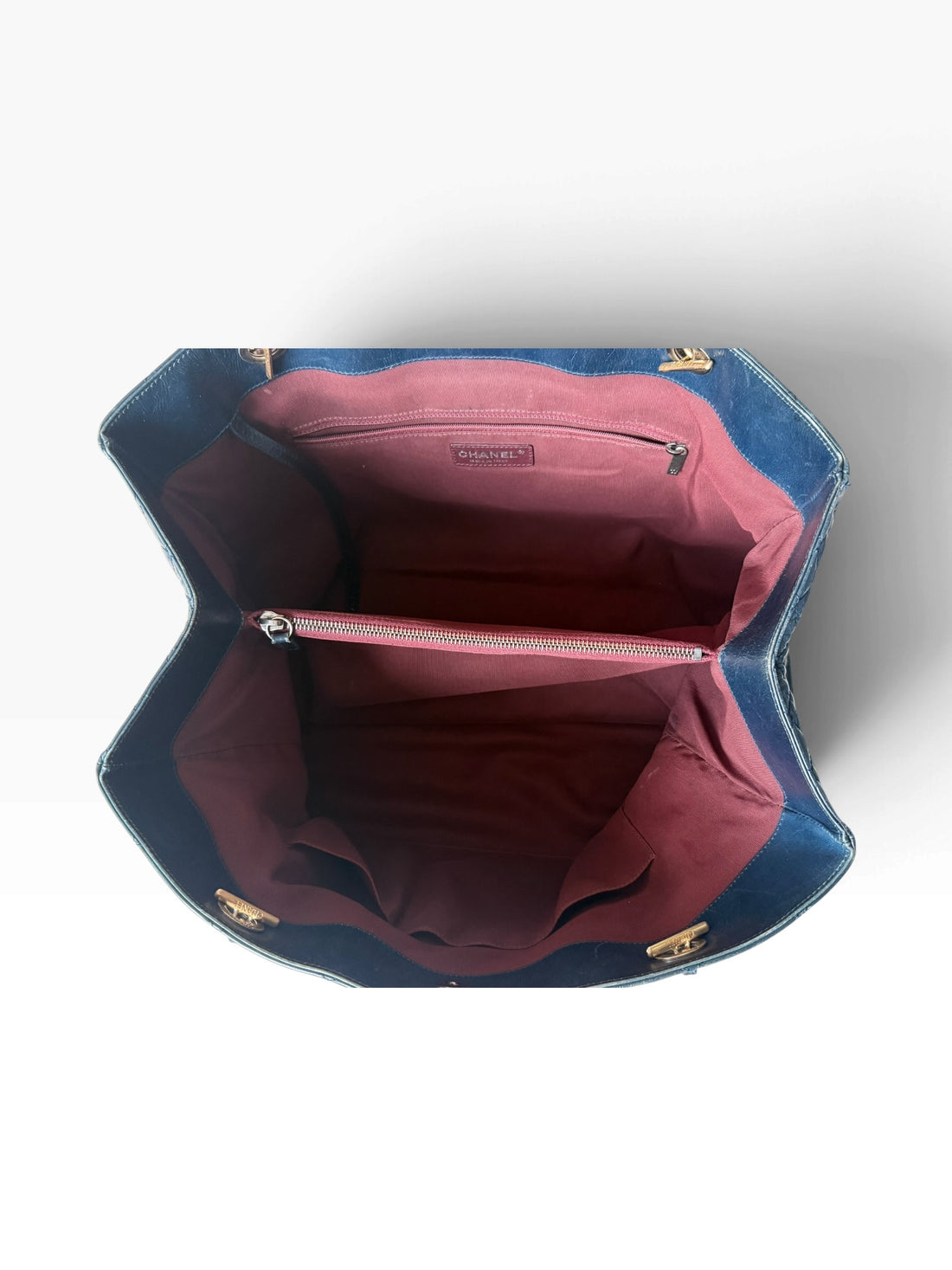 Chanel Daily Walk Tote aus dunkelblauem Kalbsleder
