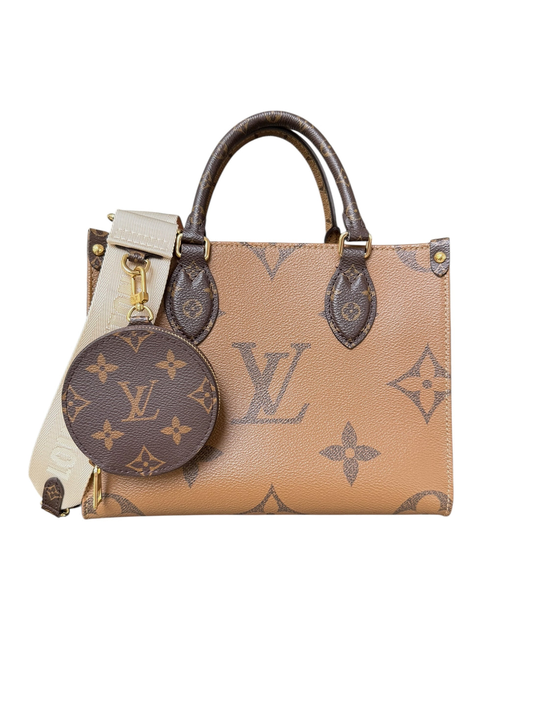 Louis Vuitton OnTheGo pm in Monogram Canvas