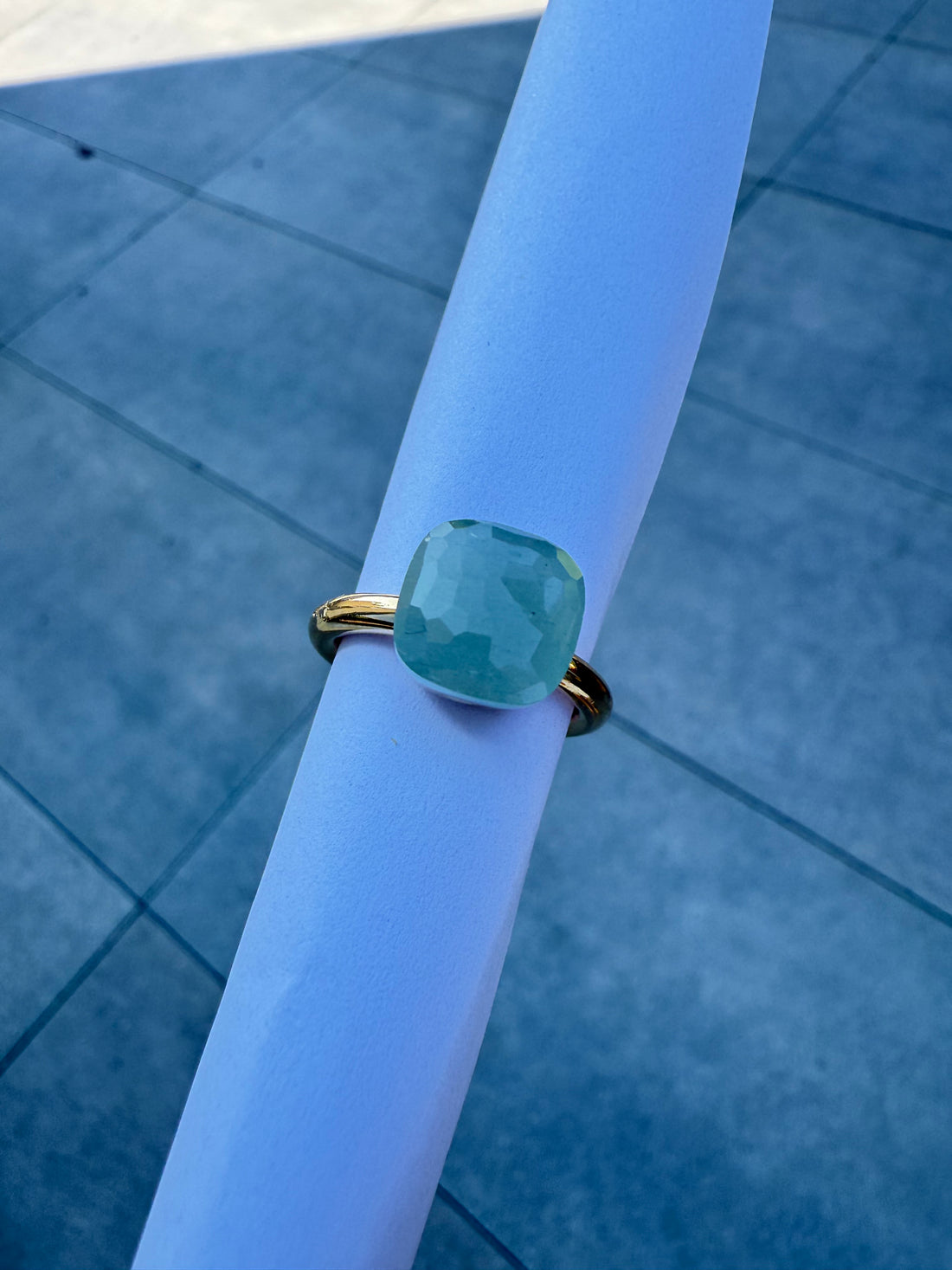 Pomellato Ring Nudo Grösse 53 in Rosegold / Weissgold mit Aquamarine Milky