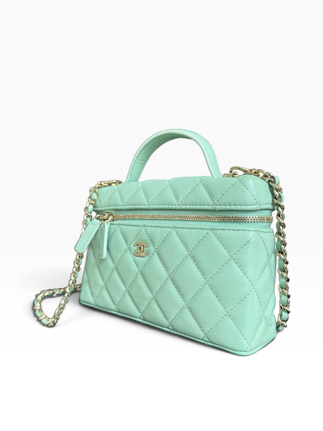Chanel Top Handle Long Vanity Kaviarleder in der Farbe Mintgrün mit abnehmbarer Kette.