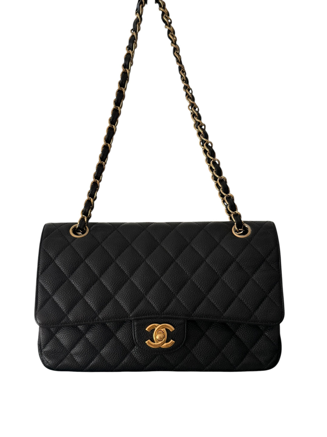 Chanel Classic Timeless Double Flap Bag Medium aus schwarzem Caviarleder und goldfarbener Hardware. Bordeauxfarbenes Innenfutter. Masse: 25x16x6,5 cm. Herstellungsjahr 2014. Loveletterfach. 2 Innenfächer. 1 Aussenfach. Sehr guter Zustand. Inklusive Entrup