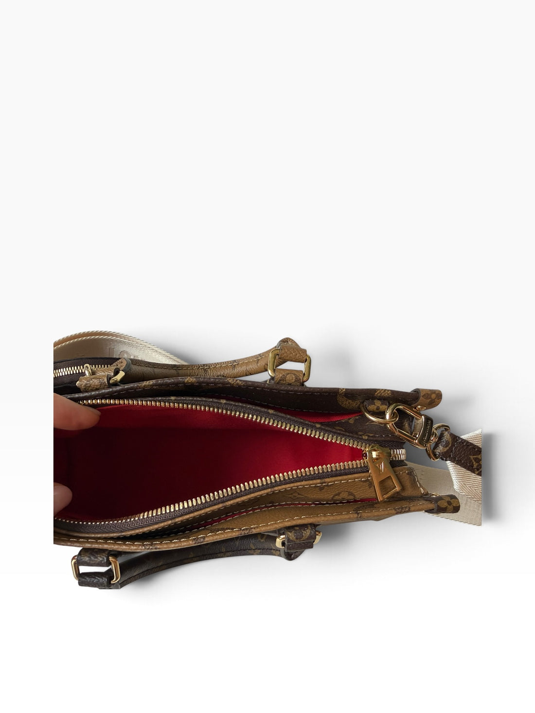 Louis Vuitton On-The-Go East West