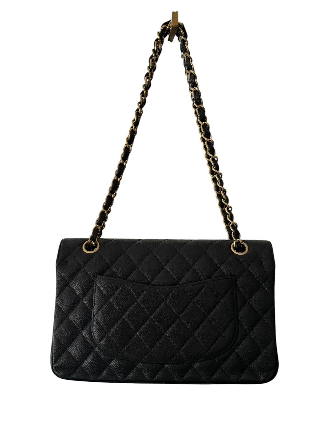 Chanel Classic Timeless Double Flap Bag Medium aus schwarzem Caviarleder und goldfarbener Hardware. Bordeauxfarbenes Innenfutter. Masse: 25x16x6,5 cm. Herstellungsjahr 2014. Loveletterfach. 2 Innenfächer. 1 Aussenfach. Sehr guter Zustand. Inklusive Entrup