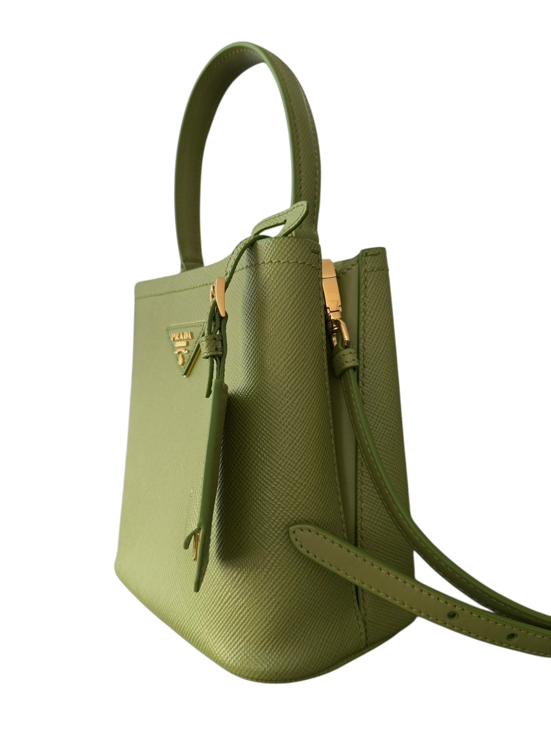 Prada Panier Minitasche aus Saffiano Leder in der Farbe Grün