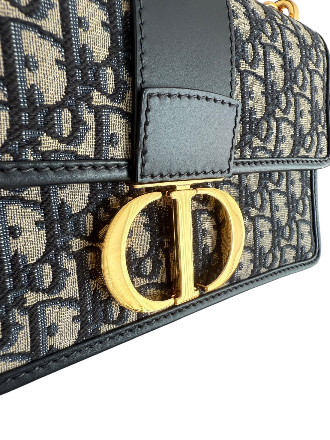 Dior Montaigne Bag 30 Dior Oblique Jacquard in Blau