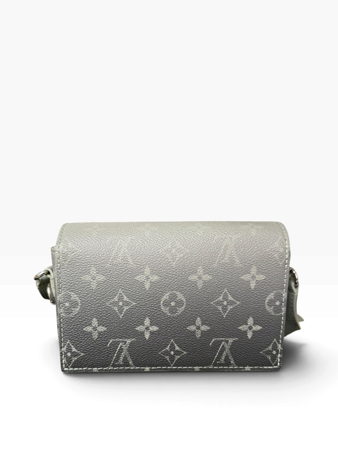 Louis Vuitton Steamer Wearable in Khaki / Monogram Gradient.
