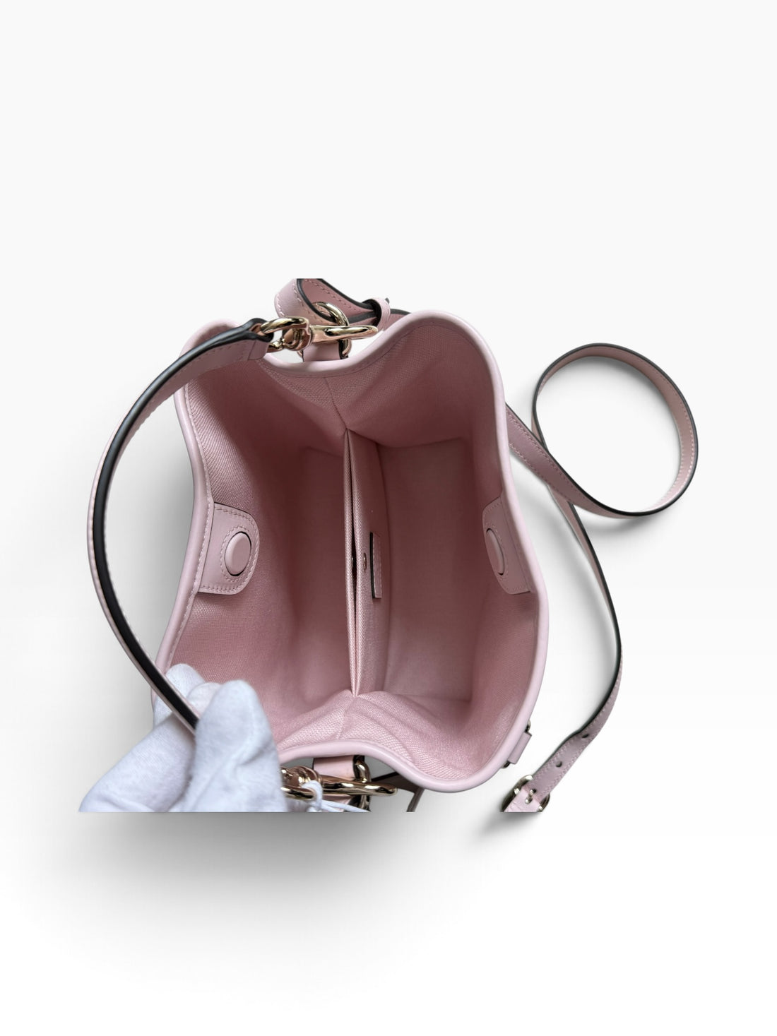 Gucci Bucket Bag GG Emblem