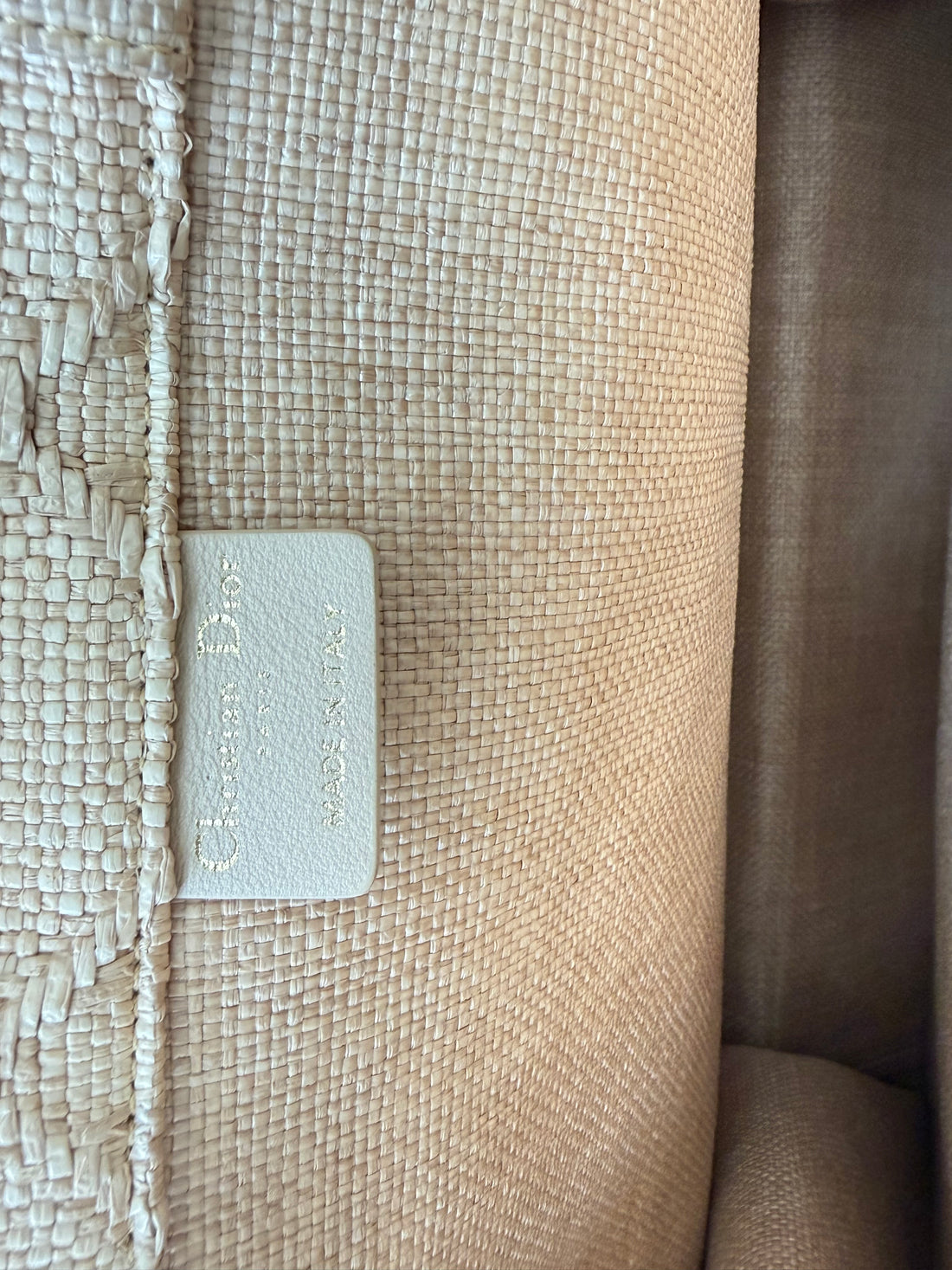 Dior Book Tote Bag aus Cannage Raffiabast in Naturfarbe Grösse L