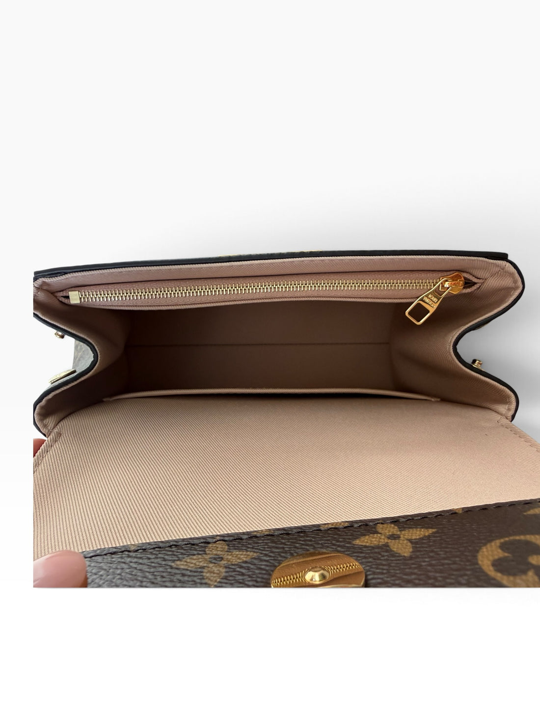 Louis Vuitton Cluny Mini beige