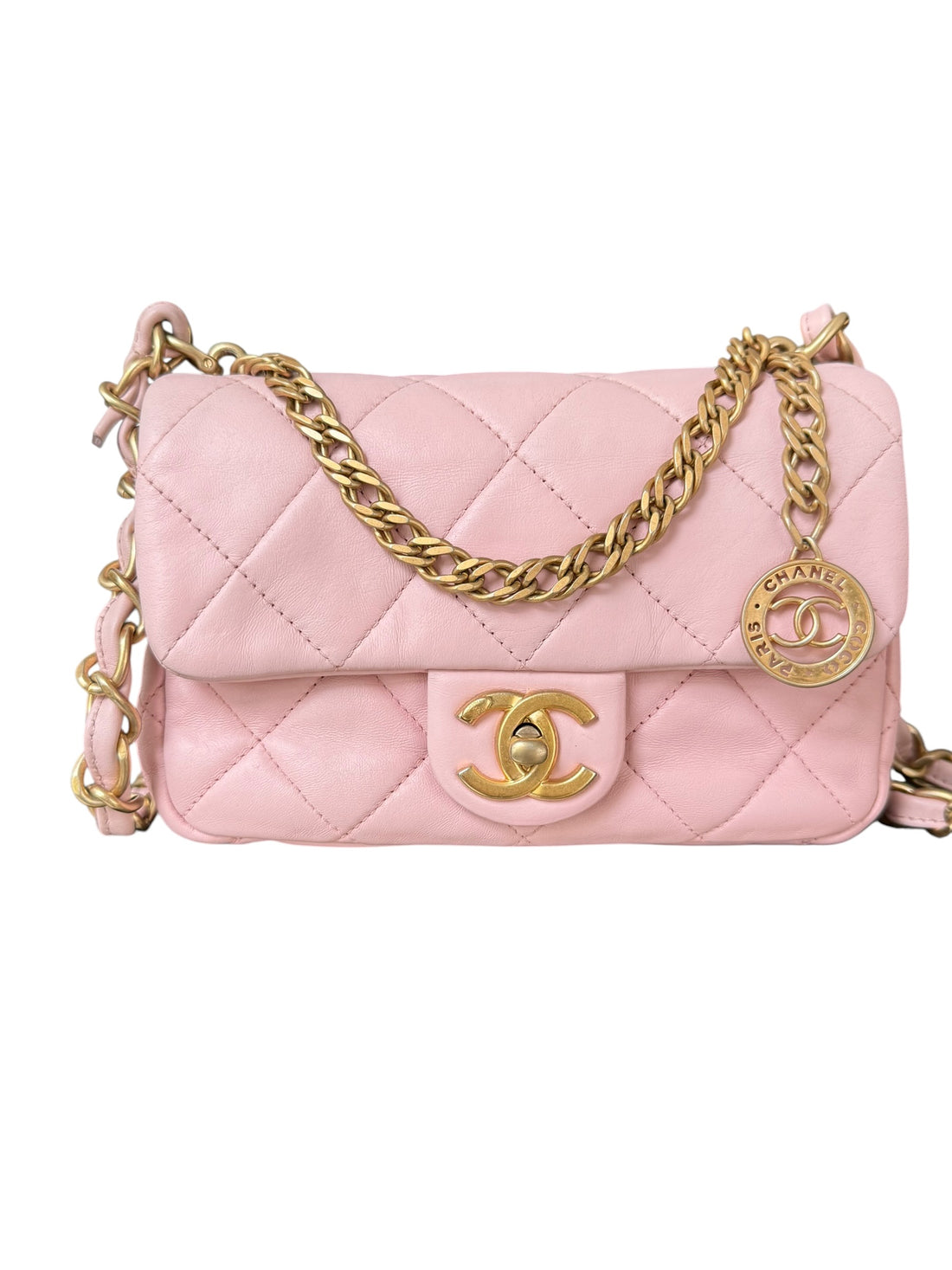 Chanel Timeless Mini Rectangular in der Farbe rosa. Lammleder