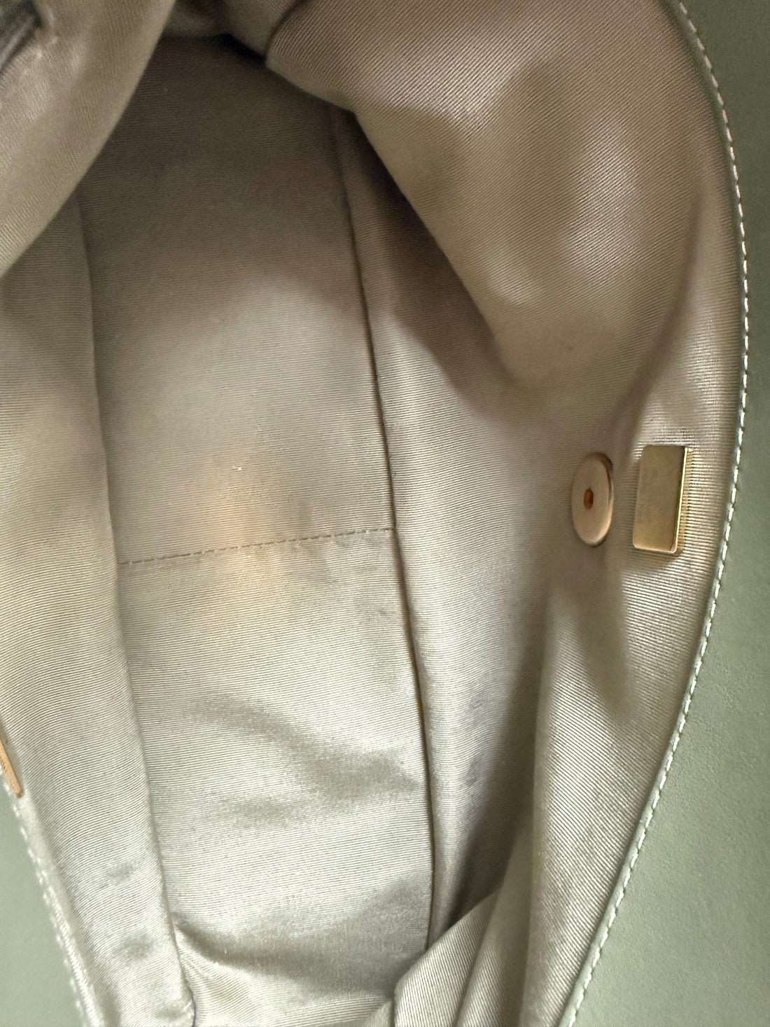 Chanel 19 medium khaki - olivgrünes Lammleder