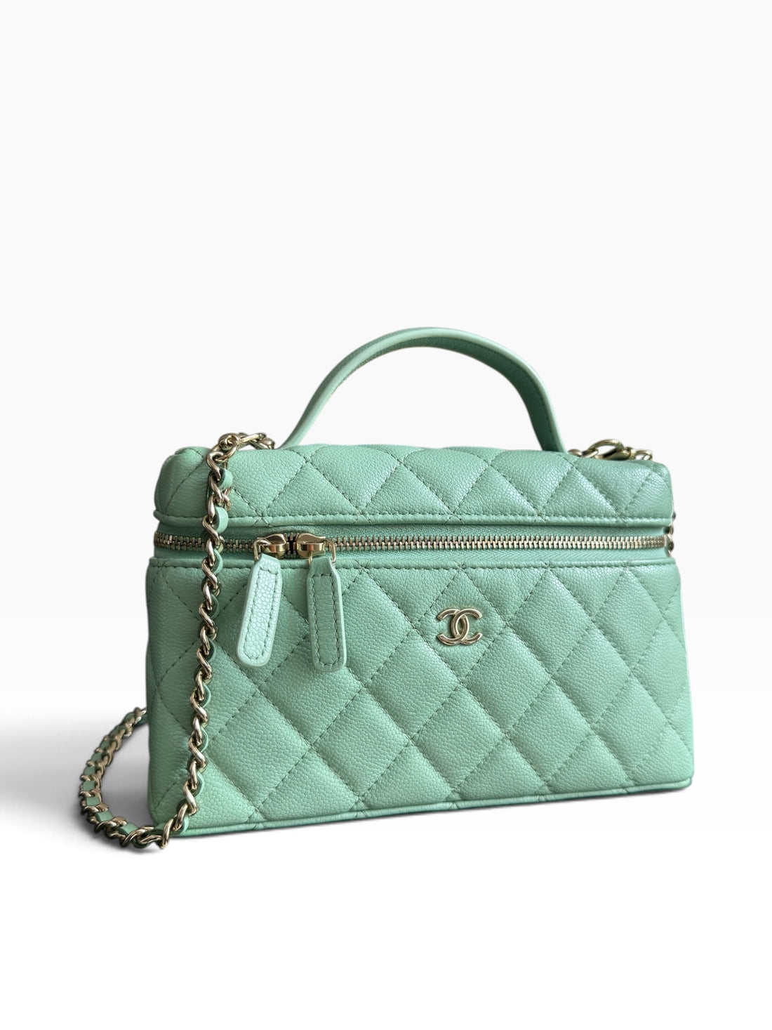 Chanel Top Handle Long Vanity Kaviarleder in der Farbe Mintgrün mit abnehmbarer Kette.