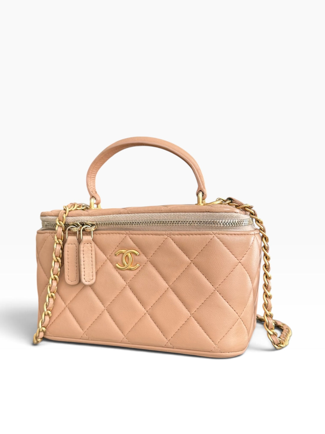 Chanel Vanity Case Top Handle aus nudefarbenem Lammleder. Hardware Gold. Reissverschluss.
