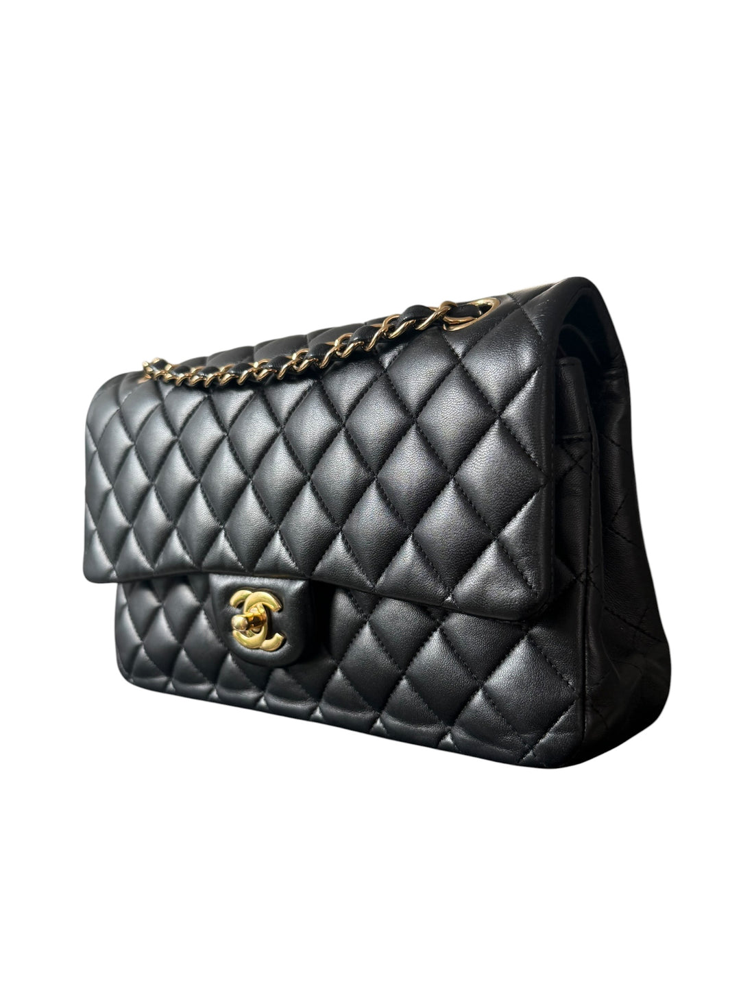 CHANEL Medium Classic Double Flap Bag aus schwarzem Lammleder und goldfarbener Hardware