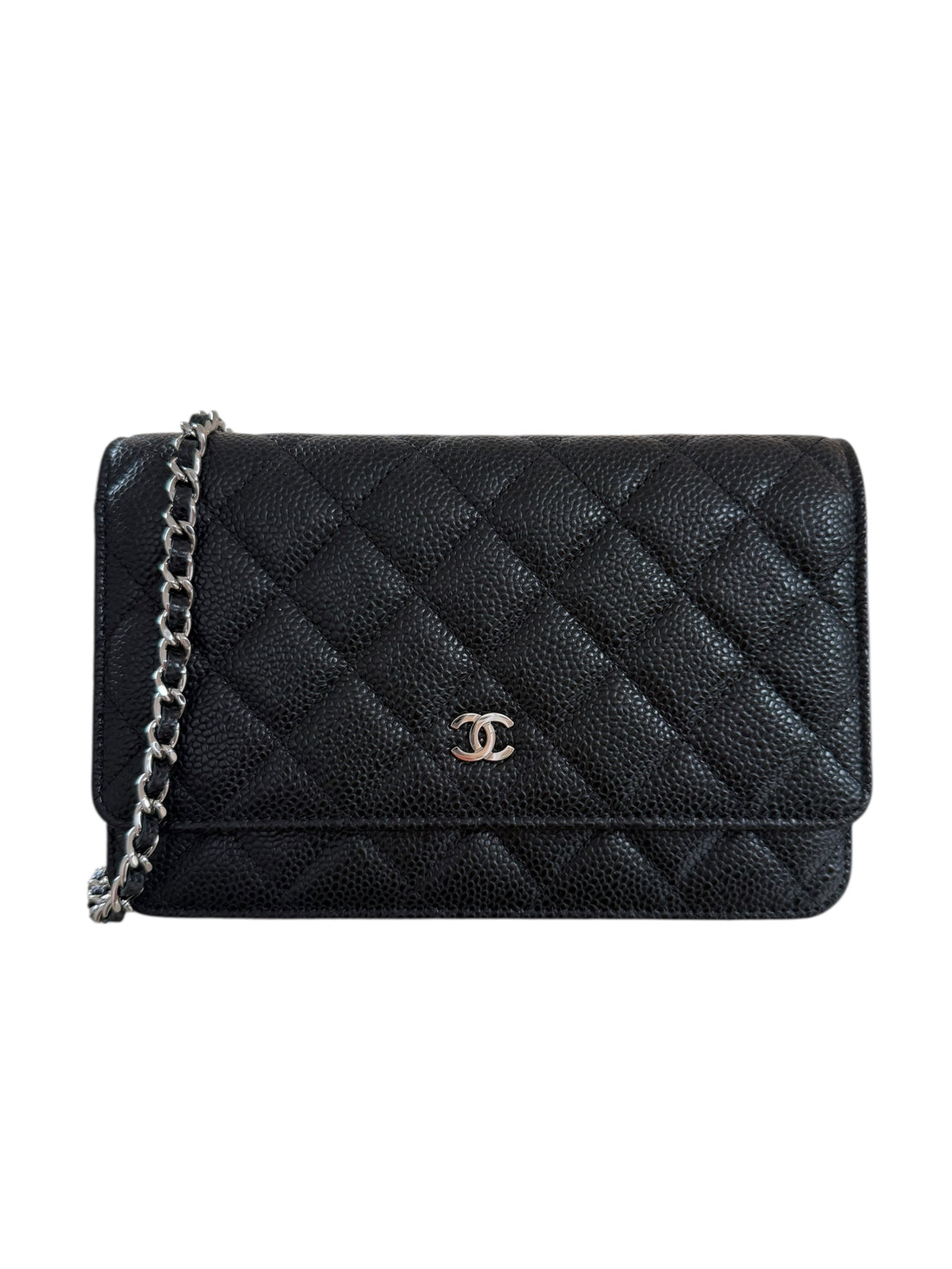 CHANEL WOC Wallet on Chain aus schwarzem genarbtem und glänzendem Kalbsleder Kaviarleder