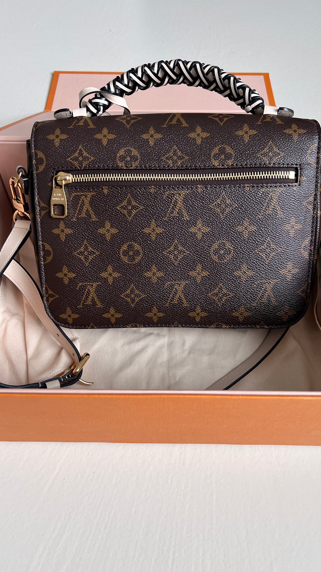 Louis Vuitton Metis Braided creme