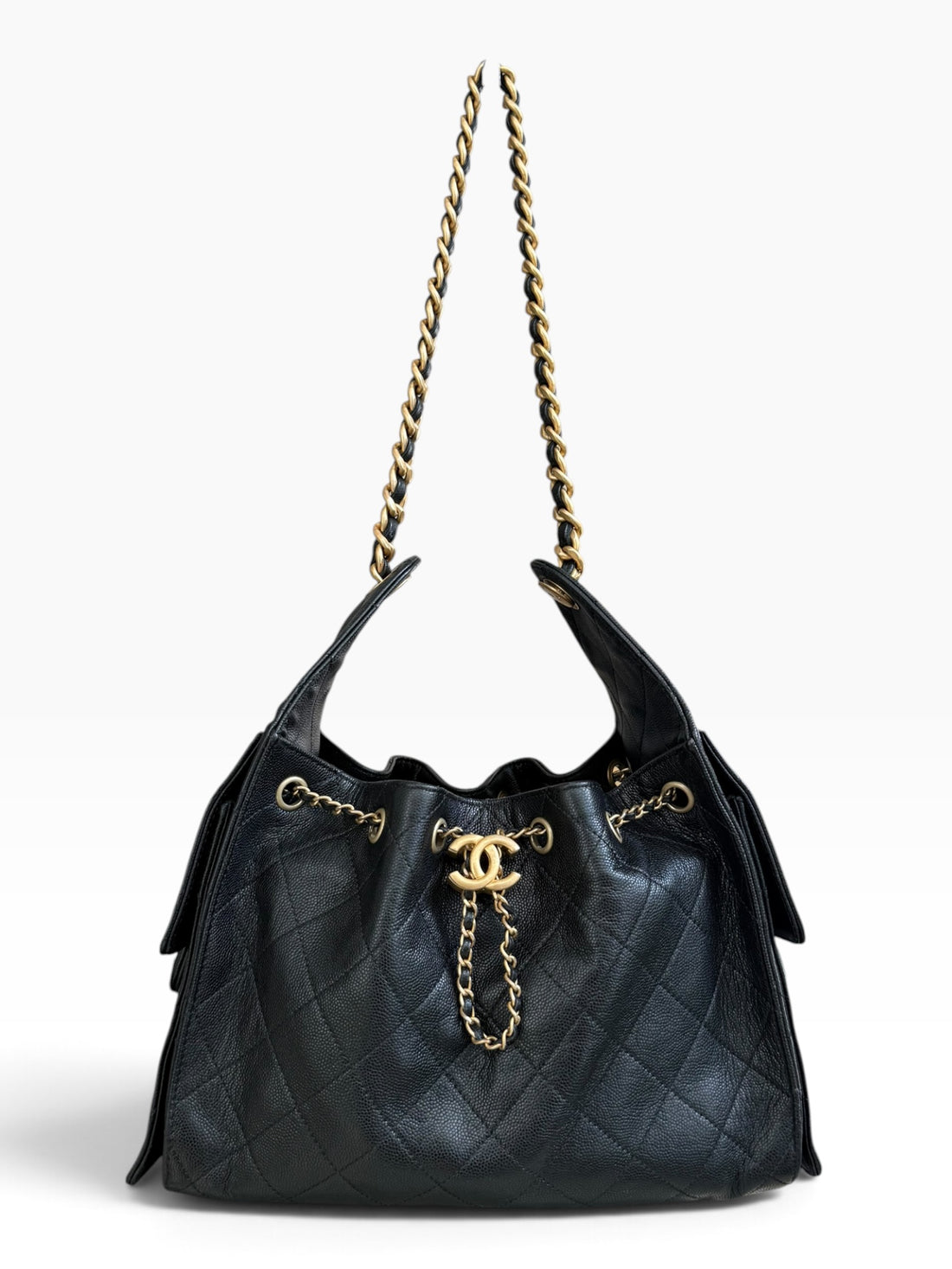 Chanel 25 small schwarzes Kaviarleder und goldfarbene Hardware