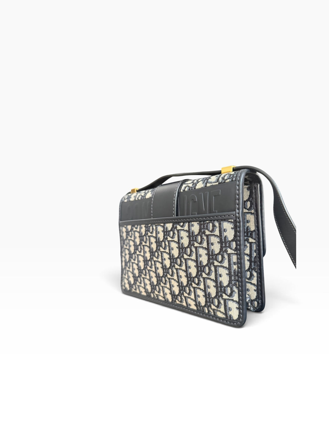 Sac 30 Montaigne Christian Dior en jacquard Oblique bleu.